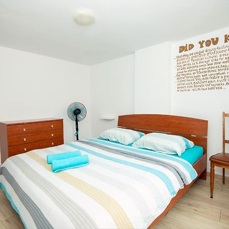 Alibi B11 Hotel Пиран Екстериор снимка