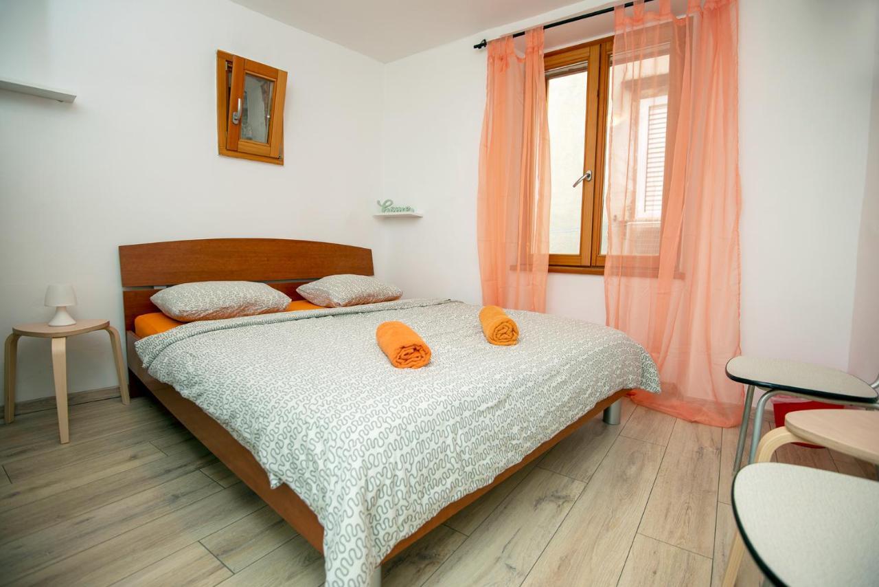 Alibi B11 Hotel Пиран Екстериор снимка